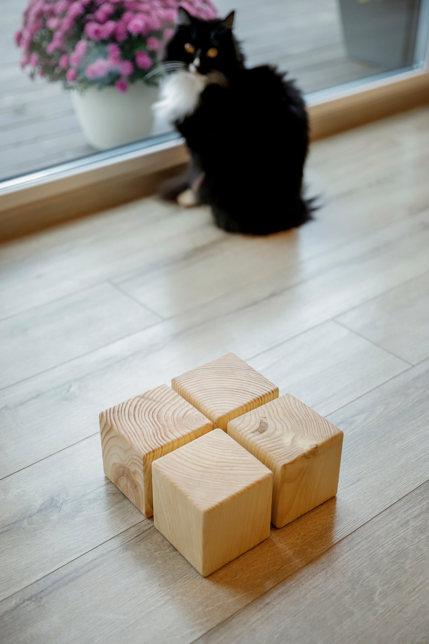 cubes de décoration en bois de 3,5" (x4)